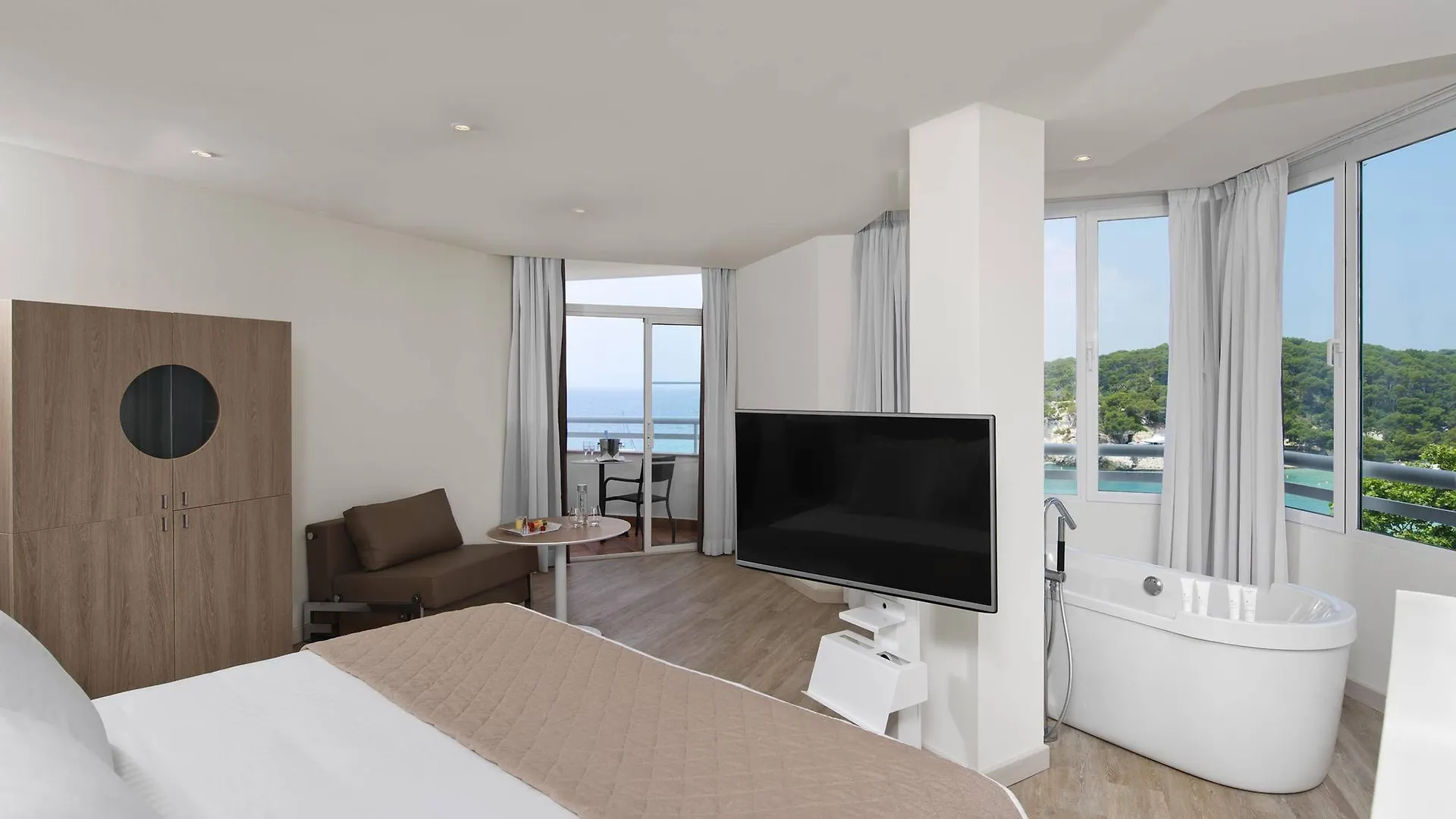 Melia Gavilanes Hotel Cala Galdana  Cala Galdana (Menorca)